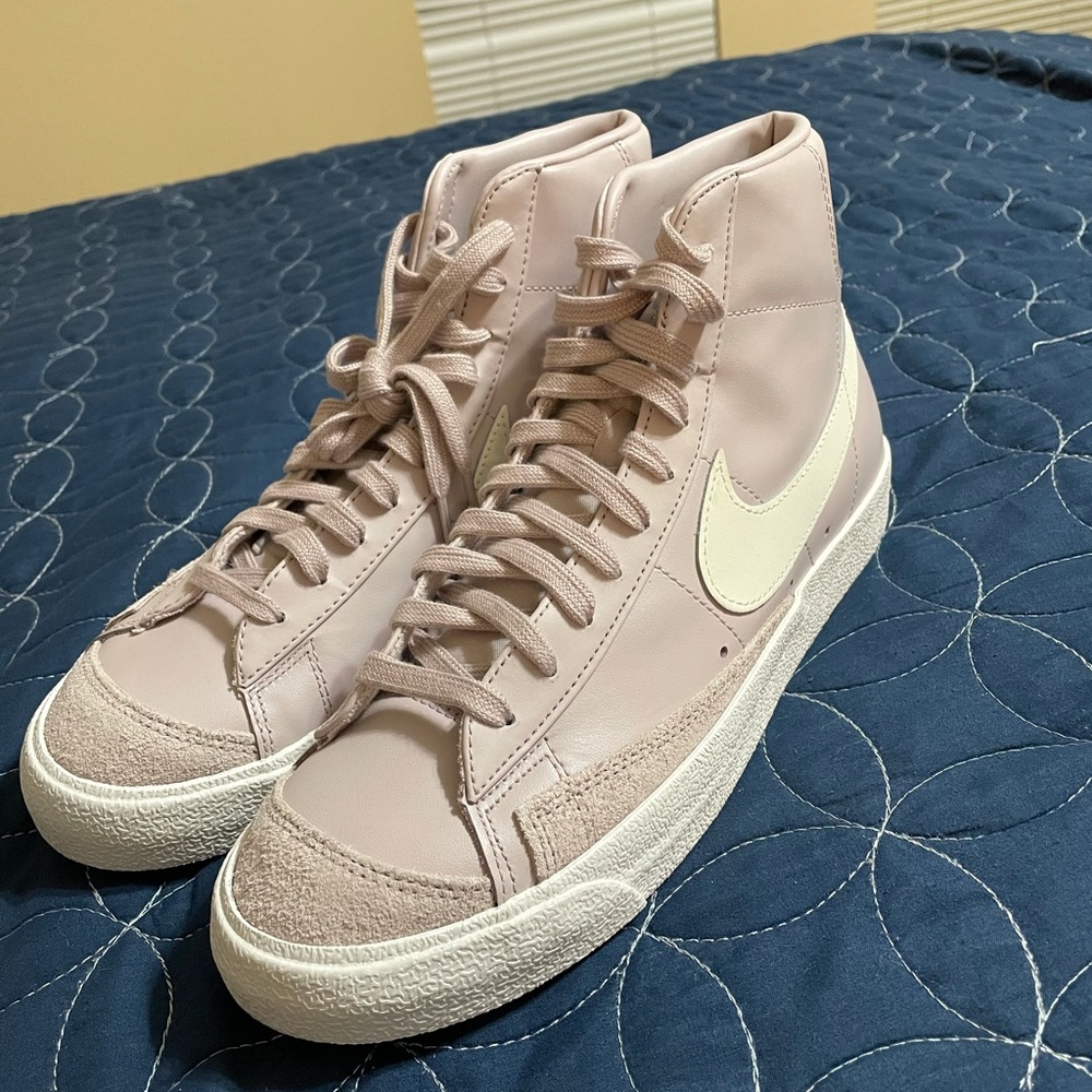 New Nike Blazer Mid ‘77 Vintage Mauve Women’s Sz 11 CZ1055-002